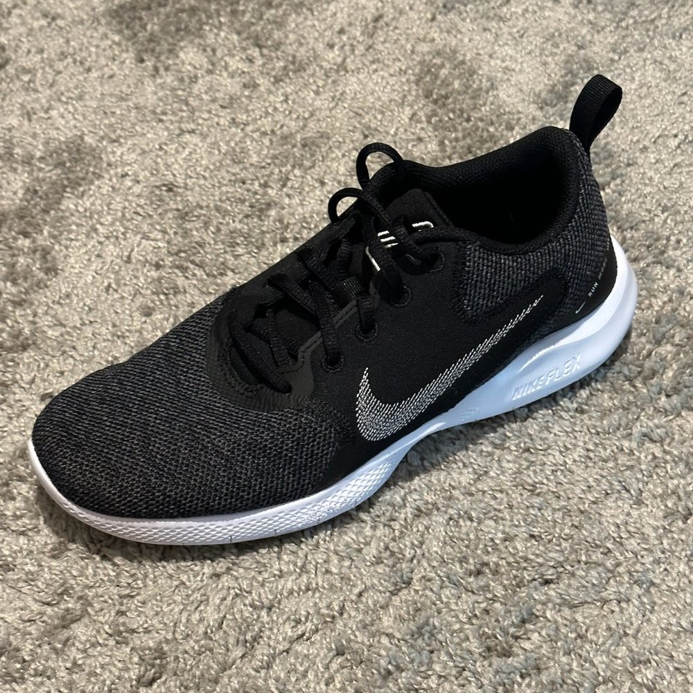 Nike Flex Experience Run 10 Women's Road Running Shoes Size 9
